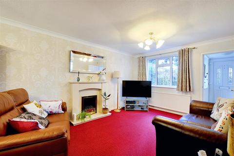 4 bedroom detached house for sale, St. Albans Road, Arnold, Nottingham