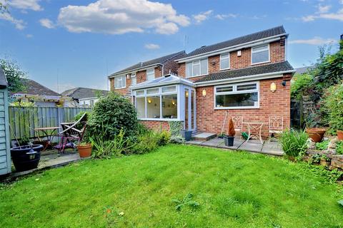 4 bedroom detached house for sale, St. Albans Road, Arnold, Nottingham