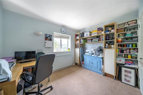 21 Holly Lane, Godalming, GU7 2LP