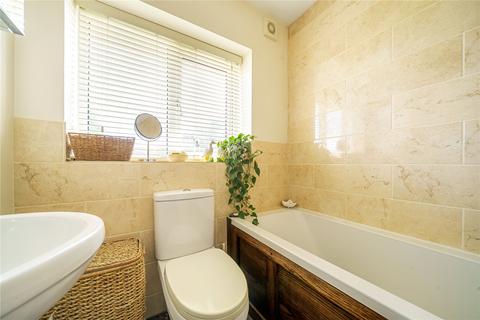 21 Holly Lane, Godalming, GU7 2LP