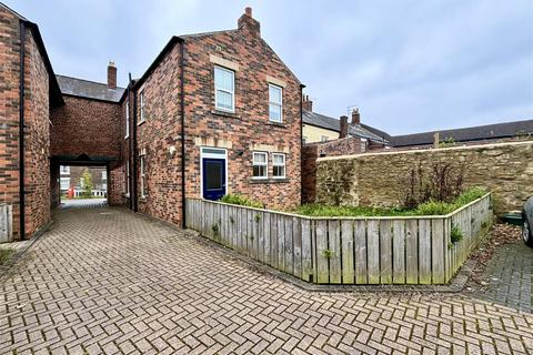 3 bedroom end of terrace house to rent, Gilesgate, Durham