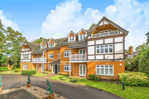 2 bedroom apartment for sale, Clevehurst, St. Georges Avenue, Weybridge, KT13