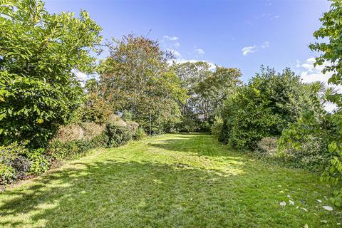 5 bedroom semi-detached house for sale, Stanwell Road, Ashford TW15