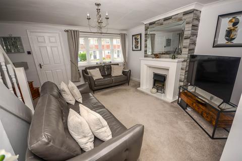 4 bedroom semi-detached house for sale, Fennel Grove, South Shields