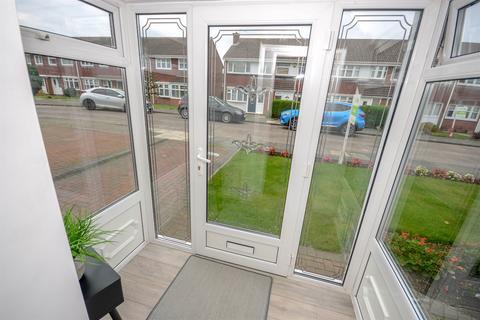 4 bedroom semi-detached house for sale, Fennel Grove, South Shields