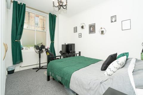 2 bedroom apartment for sale, Leavesden Court, Mallard Road, Abbots Langley, Hertfordshire, WD5