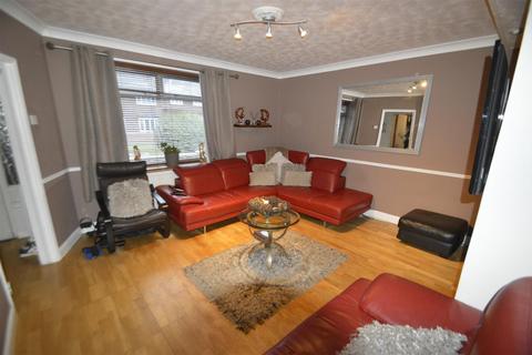 3 bedroom end of terrace house for sale, Shannon Way, Aveley, South Ockendon