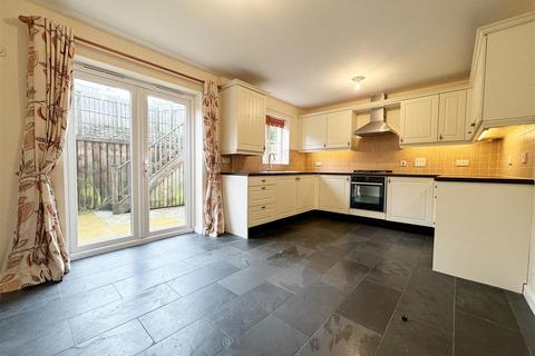 4 bedroom end of terrace house for sale, Gwithian Road, St. Austell