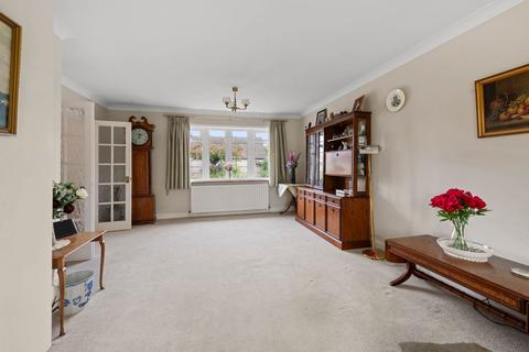 4 bedroom detached bungalow for sale, High Road, Grantham NG32