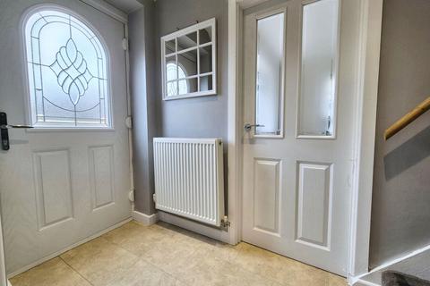 3 bedroom semi-detached house for sale, Victoria Road East, Hebburn, Tyne and Wear, NE31 1QN