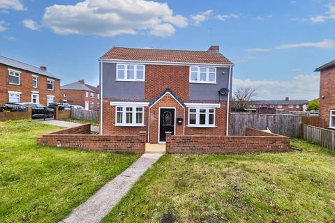 3 bedroom semi-detached house for sale, Victoria Road East, Hebburn, Tyne and Wear, NE31 1QN