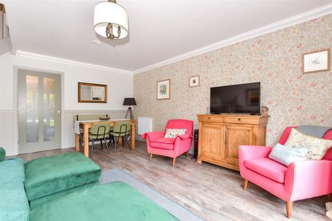 3 bedroom end of terrace house for sale, Maxted Close, Tonbridge, Kent