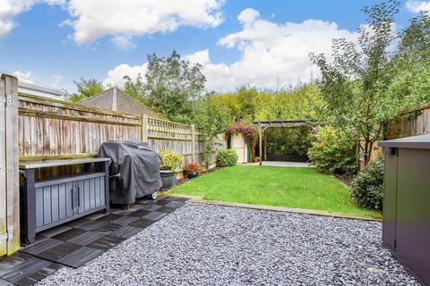 3 bedroom end of terrace house for sale, Maxted Close, Tonbridge, Kent