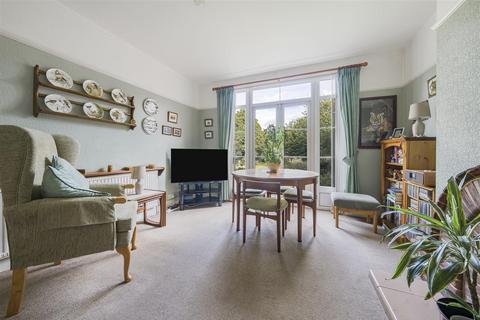 3 bedroom semi-detached house for sale, Downs View, Isleworth