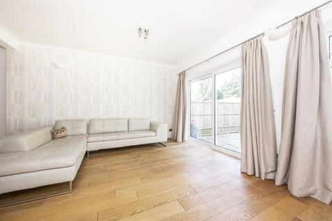 4 bedroom semi-detached house for sale, Great West Road, Hounslow