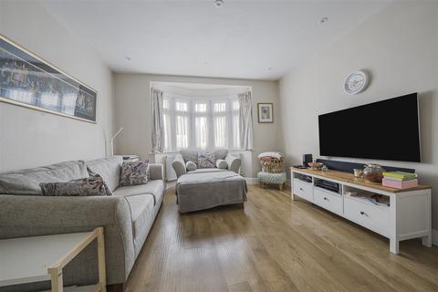 3 bedroom semi-detached house for sale, Syon Park Gardens, Osterley