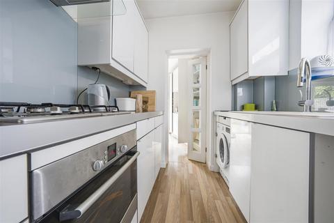 36 Syon Park Gardens, Isleworth, TW7 5NB