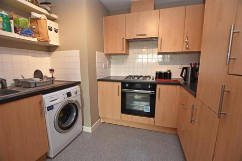 1 bedroom apartment for sale, Wood Lane, Isleworth