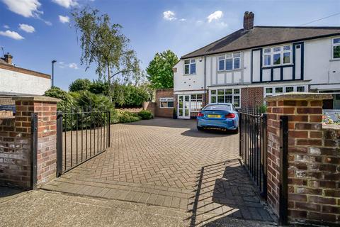 4 bedroom semi-detached house for sale, Jersey Road, Osterley