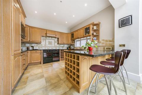 4 bedroom semi-detached house for sale, St. Marys Crescent, Osterley