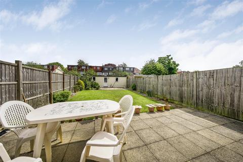 4 bedroom terraced house for sale, Southland Way, Hounslow