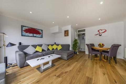 21 Aplin Way, Isleworth, TW7 4RJ