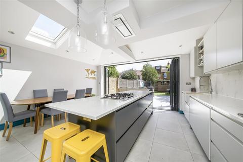 70 Worple Road, Isleworth, TW7 7HU