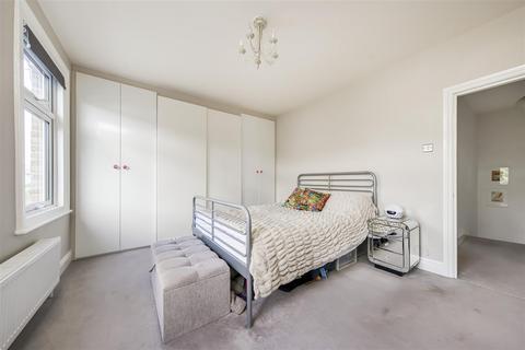 70 Worple Road, Isleworth, TW7 7HU
