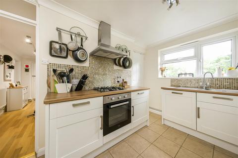 4 Percy Gardens, Isleworth, TW7 6BX
