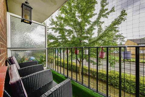 4 Percy Gardens, Isleworth, TW7 6BX