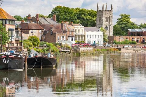 1 bedroom apartment for sale, Swan Street, Isleworth