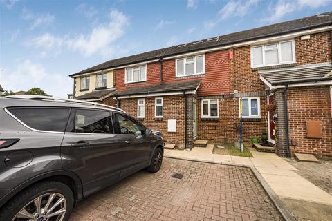 3 bedroom terraced house for sale, Clydesdale Close, Isleworth