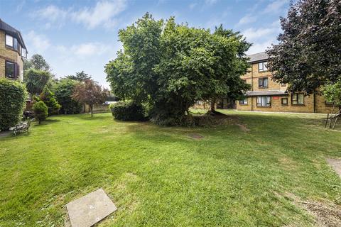 3 bedroom apartment for sale, St Stephens Road, Hounslow