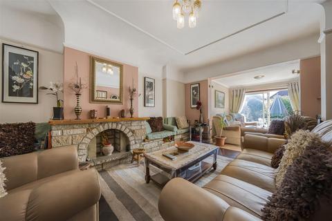 46 Winchester Avenue, Hounslow, TW5 0HA