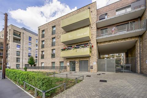 2 bedroom apartment for sale, Selbourne Avenue, Hounslow