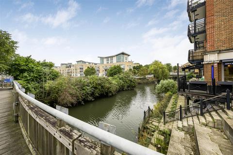 1 bedroom apartment for sale, High Street, Brentford