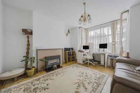 5 bedroom semi-detached house for sale, Inwood Road, Hounslow