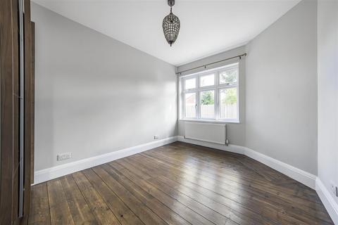 26 Stucley Road, Hounslow, TW5 0TN
