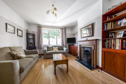 3 bedroom semi-detached house for sale, Chatsworth Crescent, Hounslow