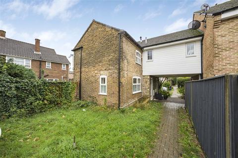 1 bedroom end of terrace house for sale, Bankside Close, Isleworth