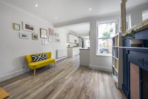 4 Kendall Road, Isleworth, TW7 6RA