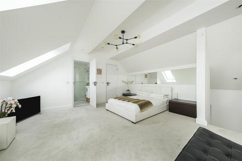 1 bedroom apartment for sale, Manor House Way, Old Isleworth