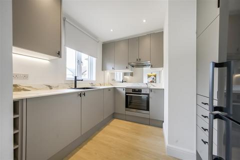 29 Manor House Way, Isleworth, TW7 6BJ