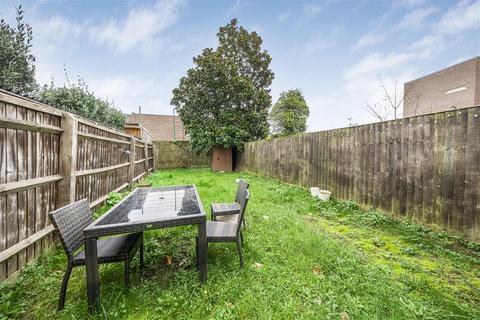 4 bedroom house for sale, Meadowbank Close, Isleworth