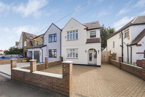 4 bedroom semi-detached house for sale, Chatsworth Crescent, Hounslow