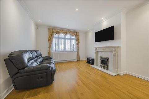 4 bedroom semi-detached house for sale, Chatsworth Crescent, Hounslow