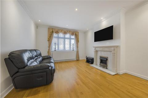17 Chatsworth Crescent, Hounslow, TW3 2PE