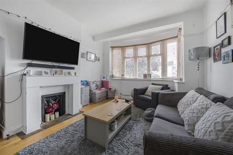 141 Wills Crescent, Whitton, Hounslow, TW3 2JF