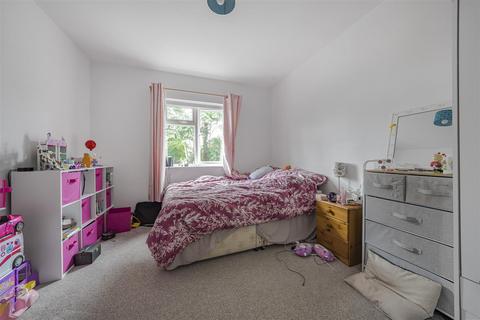 141 Wills Crescent, Whitton, Hounslow, TW3 2JF