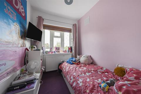 141 Wills Crescent, Whitton, Hounslow, TW3 2JF